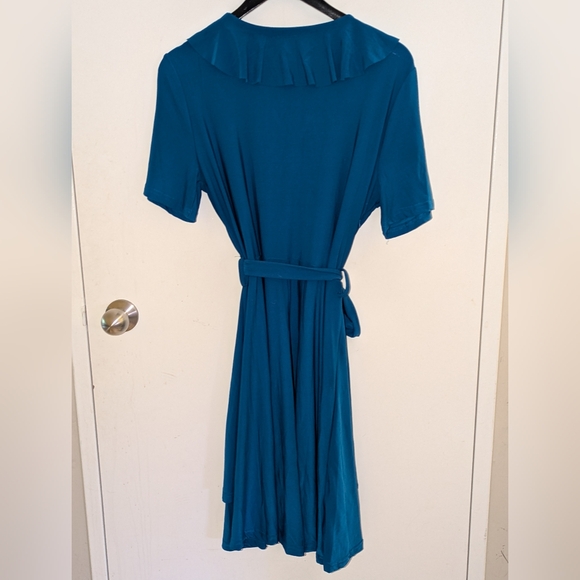 Blue Flowy Dress (m) - Picture 3 of 3